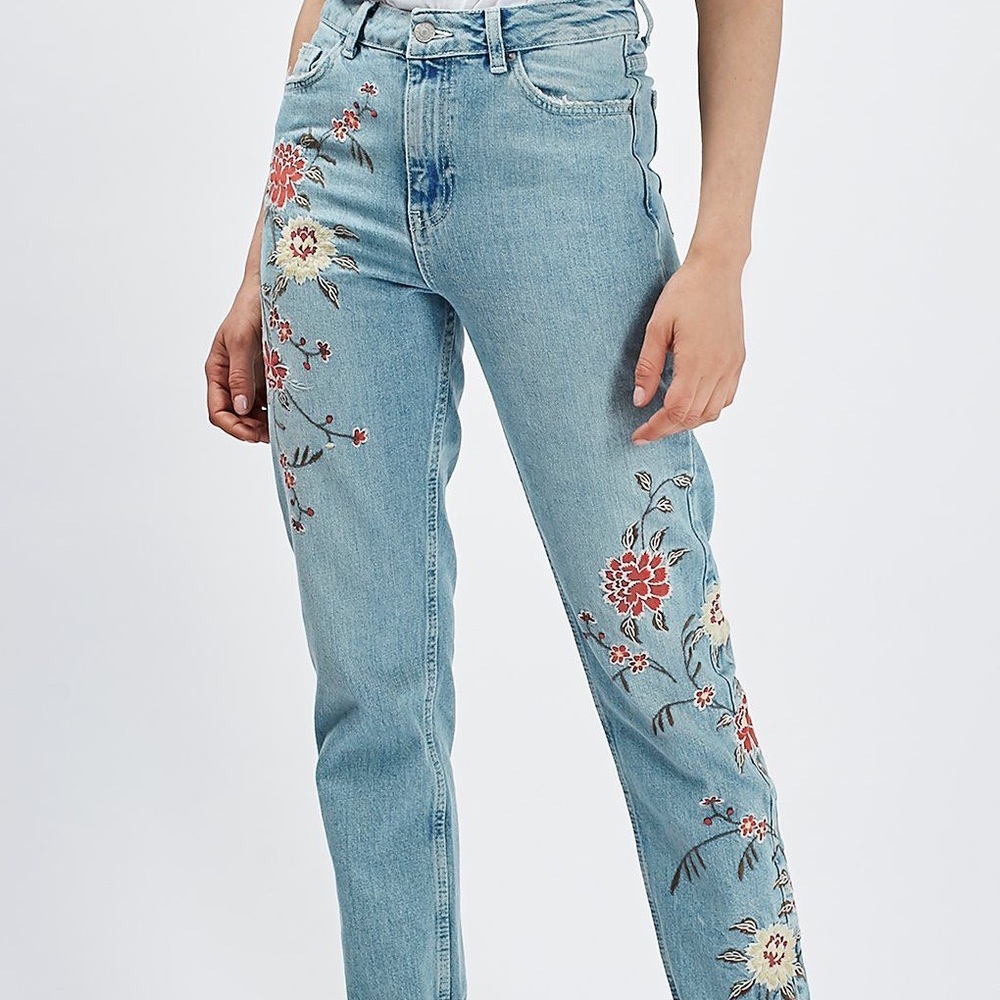High waisted floral jeans💕